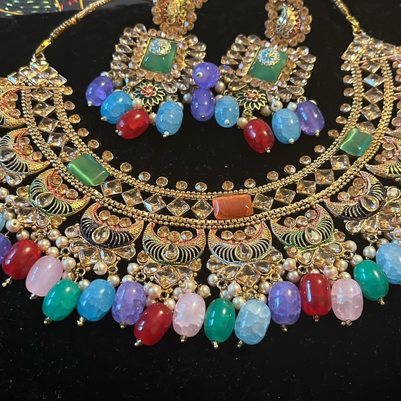 Beautiful multicolor necklace - Picture 9 of 9